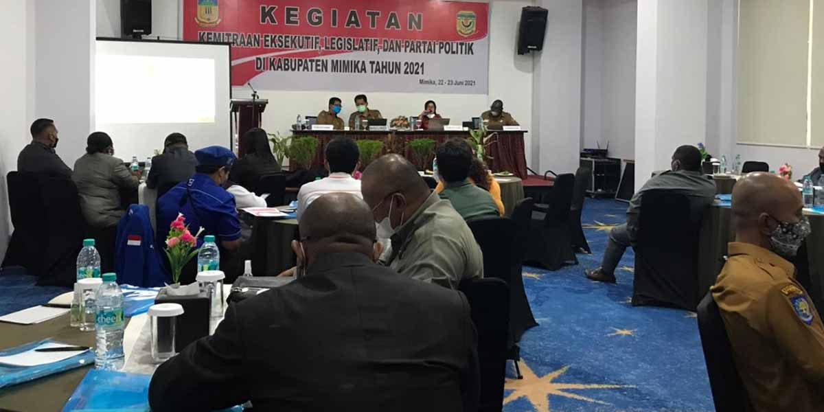 Pertemuan kemitraan eksekutif, legislatif, dan partai politik, Selasa (22/6/2021). Foto: Anti Patabang/Papua60detik